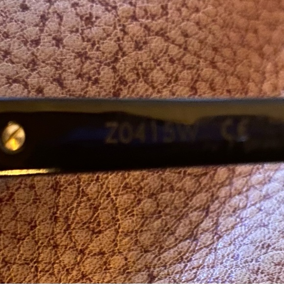 Louis Vuitton Sunglasses - Picture 10 of 11